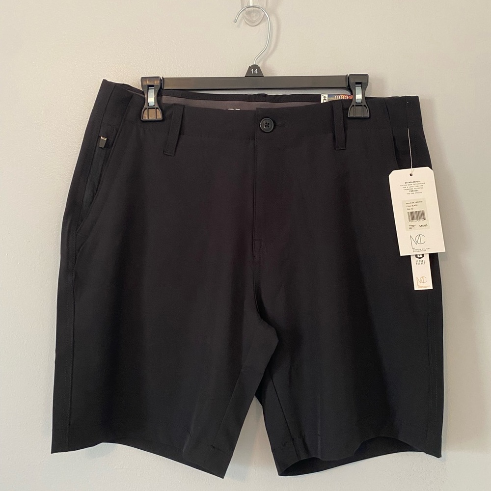 Men's Modern Culture Black Shorts 32”